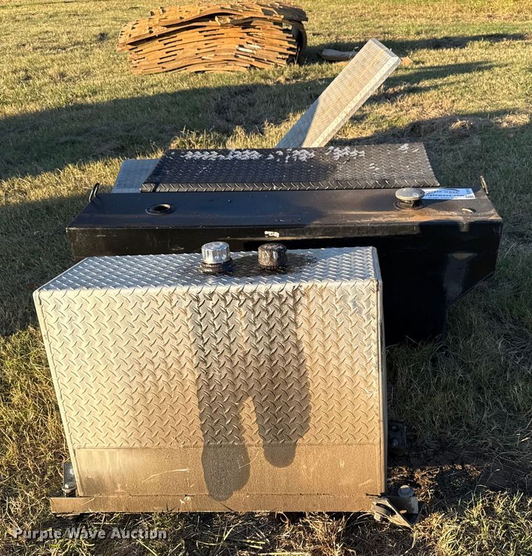 image for item DJ7970 Automotive parts