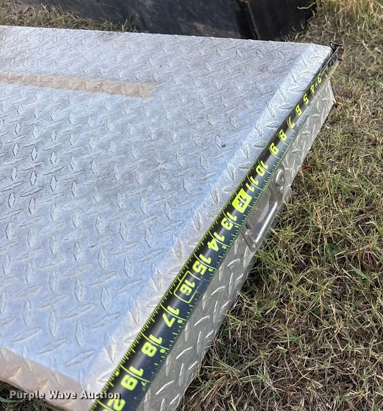 image for item DJ7970 Automotive parts