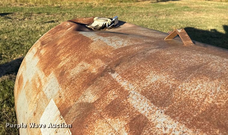 image for item DJ7971 Fuel tank