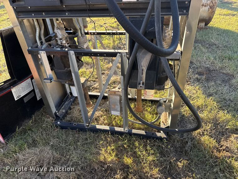 image for item DJ7972 (2) fuel pumps