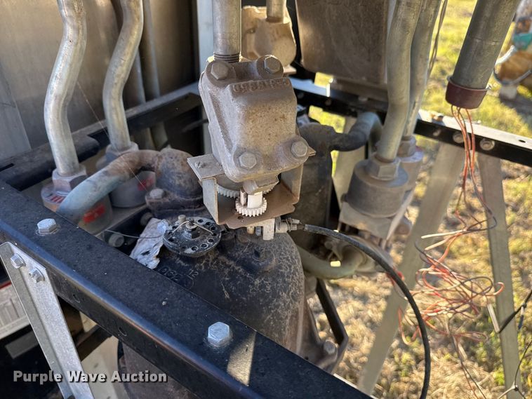 image for item DJ7972 (2) fuel pumps