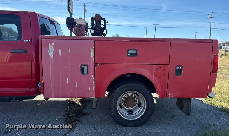 image for item DJ7982 2011 Dodge Ram 5500 Crew Cab utility / service truck