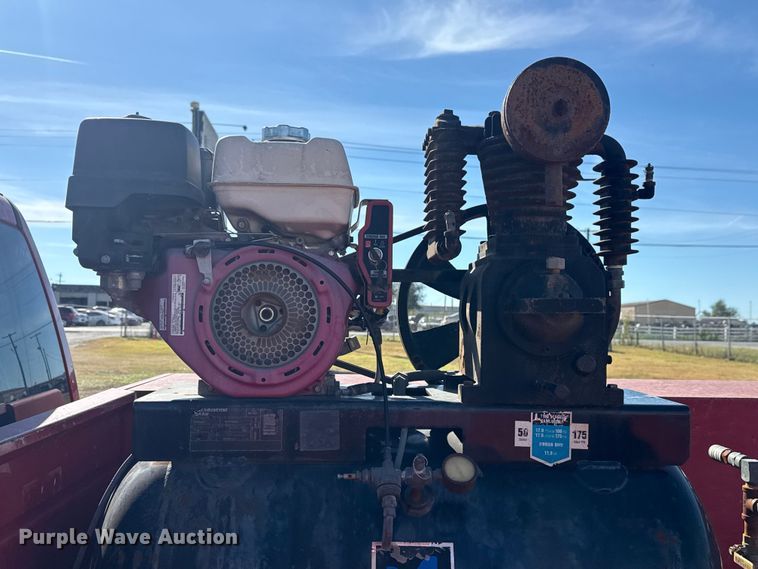 image for item DJ7982 2011 Dodge Ram 5500 Crew Cab utility / service truck