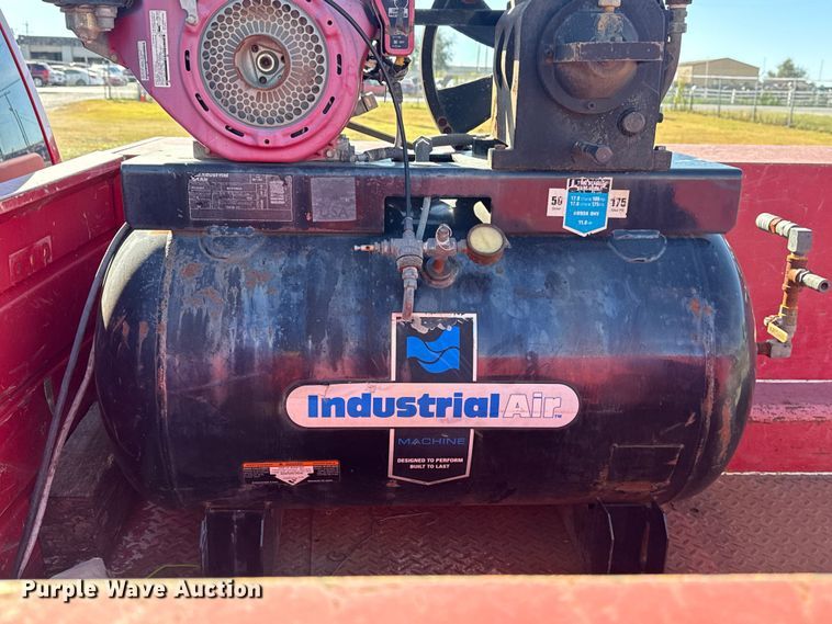 image for item DJ7982 2011 Dodge Ram 5500 Crew Cab utility / service truck