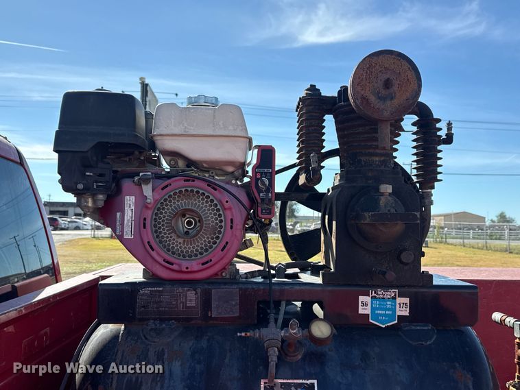 image for item DJ7982 2011 Dodge Ram 5500 Crew Cab utility / service truck