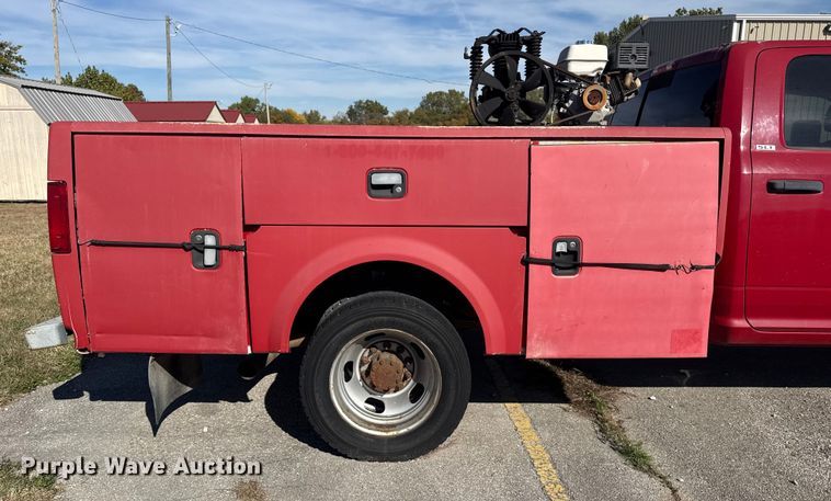 image for item DJ7982 2011 Dodge Ram 5500 Crew Cab utility / service truck