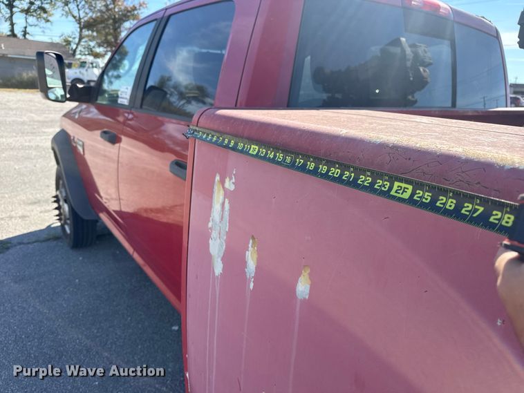 image for item DJ7982 2011 Dodge Ram 5500 Crew Cab utility / service truck