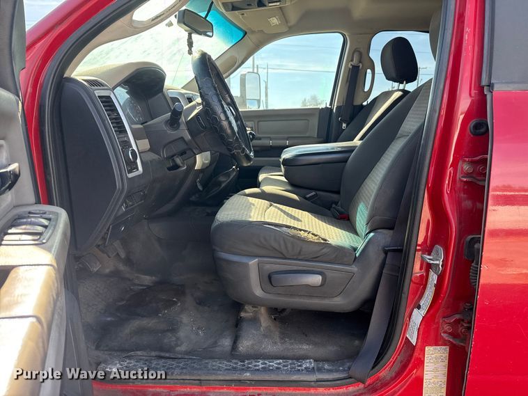 image for item DJ7982 2011 Dodge Ram 5500 Crew Cab utility / service truck