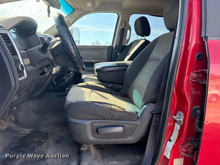 image for item DJ7982 2011 Dodge Ram 5500 Crew Cab utility / service truck