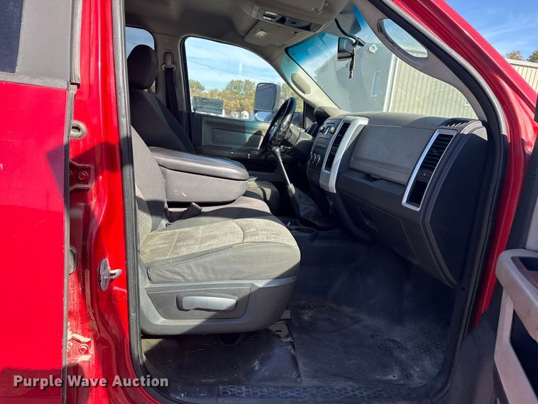 image for item DJ7982 2011 Dodge Ram 5500 Crew Cab utility / service truck