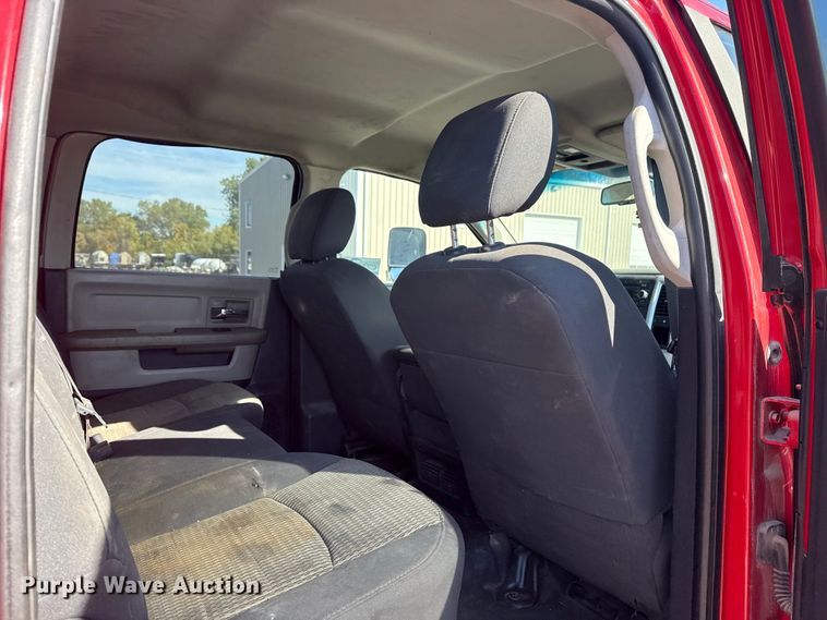 image for item DJ7982 2011 Dodge Ram 5500 Crew Cab utility / service truck