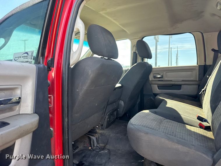 image for item DJ7982 2011 Dodge Ram 5500 Crew Cab utility / service truck