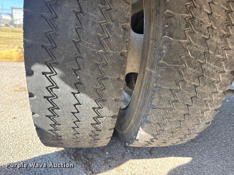 image for item DJ7982 2011 Dodge Ram 5500 Crew Cab utility / service truck