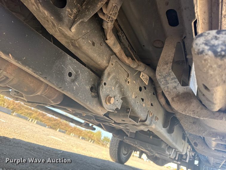 image for item DJ7983 2023 Ford F250 Super Duty Crew Cab pickup truck