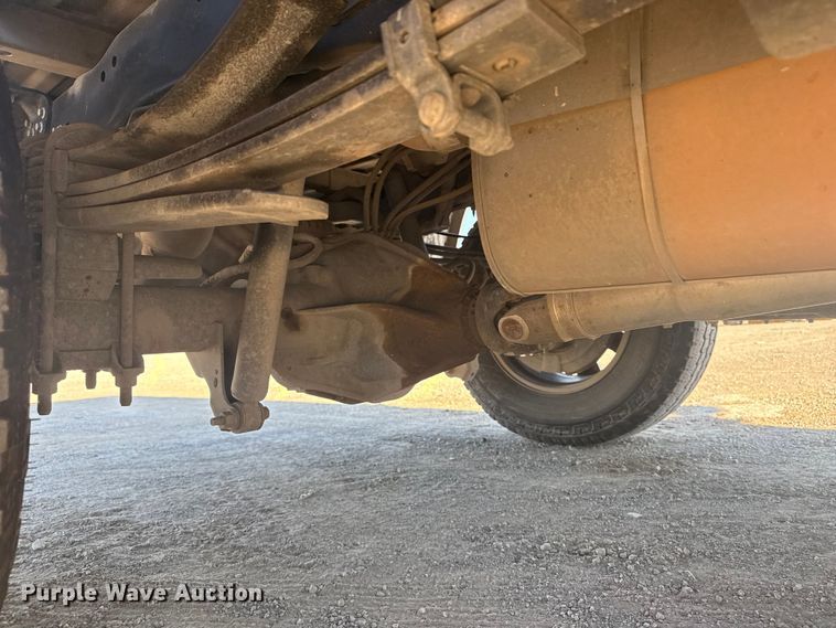 image for item DJ7983 2023 Ford F250 Super Duty Crew Cab pickup truck