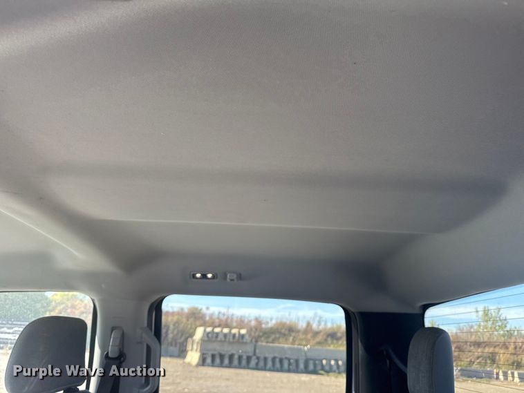 image for item DJ7983 2023 Ford F250 Super Duty Crew Cab pickup truck