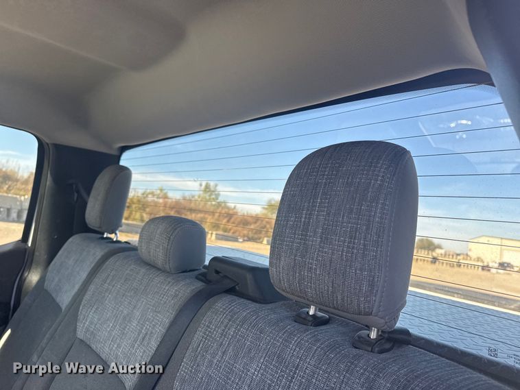 image for item DJ7983 2023 Ford F250 Super Duty Crew Cab pickup truck