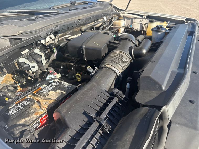 image for item DJ7983 2023 Ford F250 Super Duty Crew Cab pickup truck