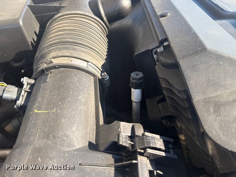 image for item DJ7983 2023 Ford F250 Super Duty Crew Cab pickup truck