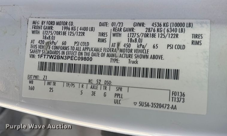 image for item DJ7983 2023 Ford F250 Super Duty Crew Cab pickup truck