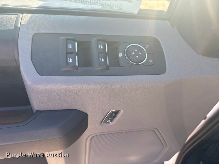 image for item DJ7984 2019 Ford F150 SuperCrew pickup truck