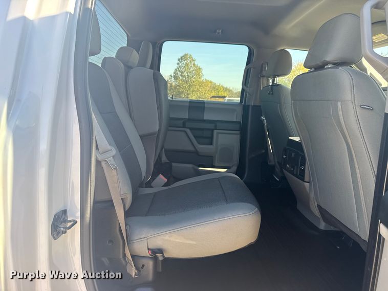 image for item DJ7984 2019 Ford F150 SuperCrew pickup truck