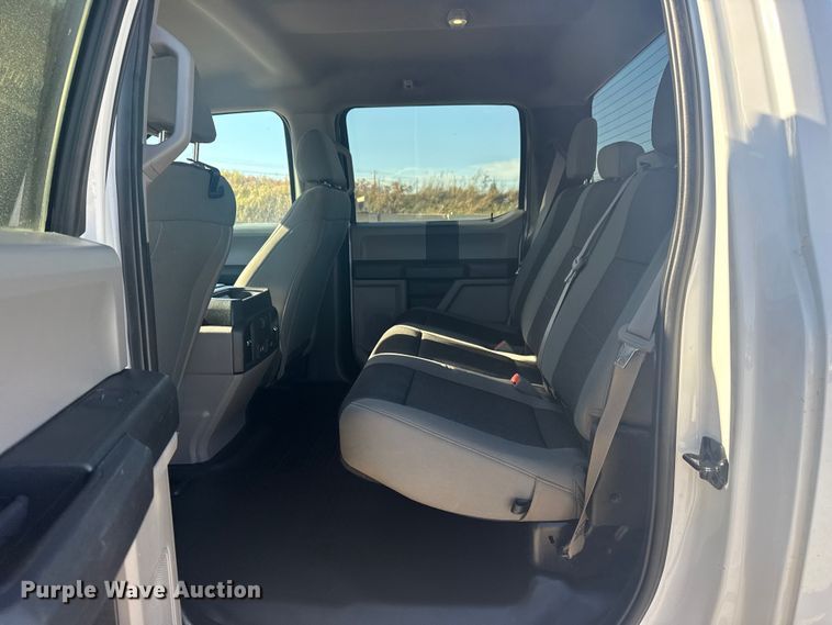 image for item DJ7984 2019 Ford F150 SuperCrew pickup truck