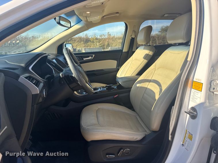 image for item DJ7985 2018 Ford Edge SUV