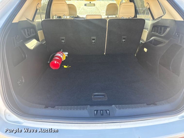 image for item DJ7985 2018 Ford Edge SUV