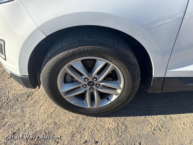 image for item DJ7985 2018 Ford Edge SUV