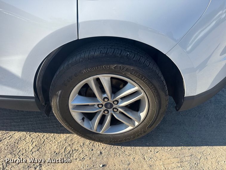 image for item DJ7985 2018 Ford Edge SUV