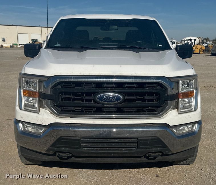 image for item DJ7986 2022 Ford F150 SuperCrew pickup truck