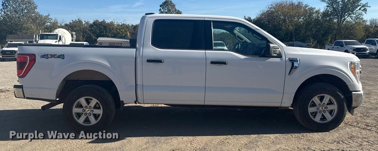 image for item DJ7986 2022 Ford F150 SuperCrew pickup truck