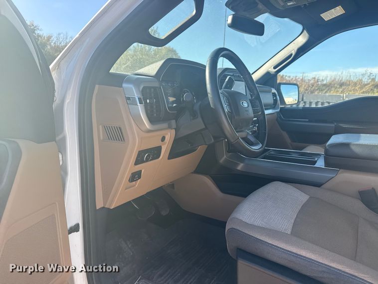 image for item DJ7986 2022 Ford F150 SuperCrew pickup truck