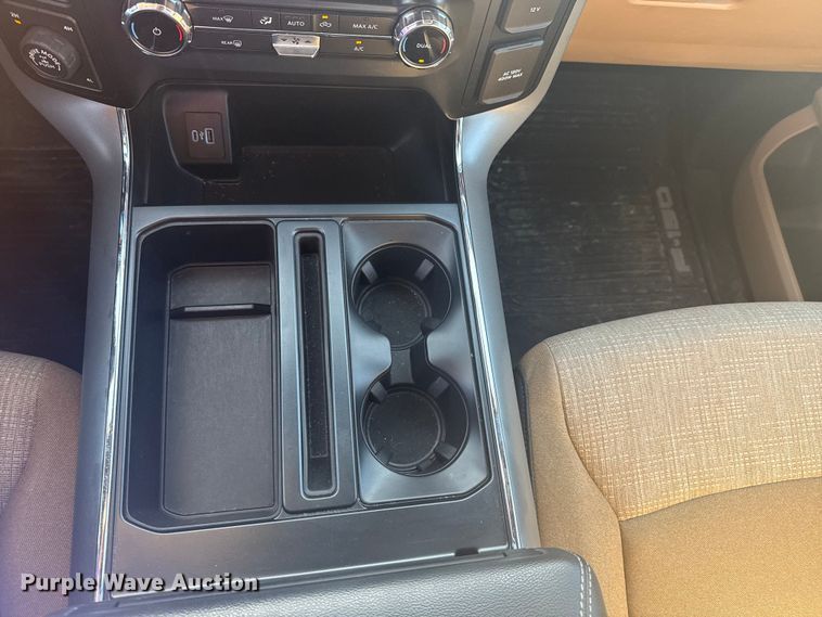 image for item DJ7986 2022 Ford F150 SuperCrew pickup truck