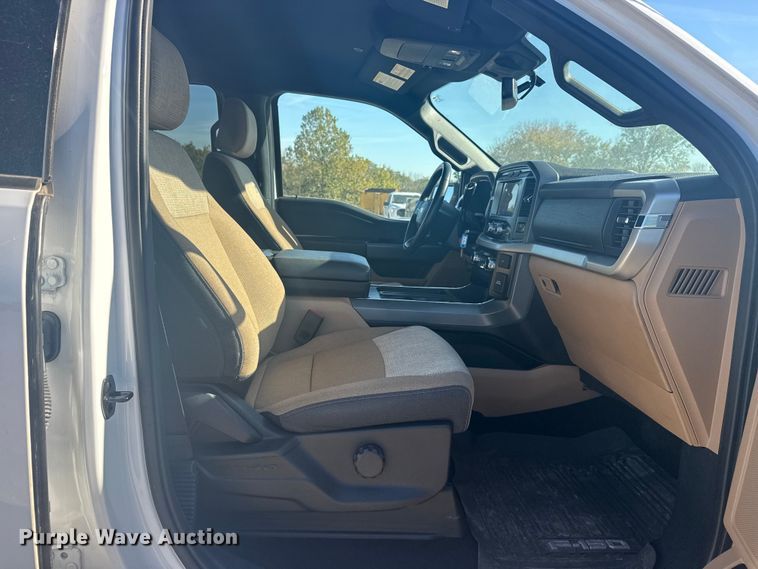 image for item DJ7986 2022 Ford F150 SuperCrew pickup truck