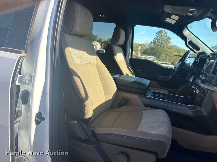 image for item DJ7986 2022 Ford F150 SuperCrew pickup truck