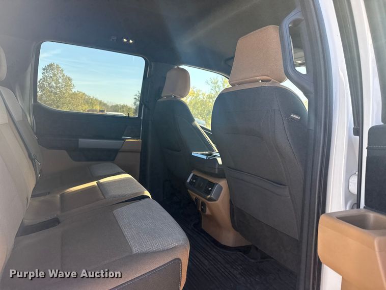 image for item DJ7986 2022 Ford F150 SuperCrew pickup truck