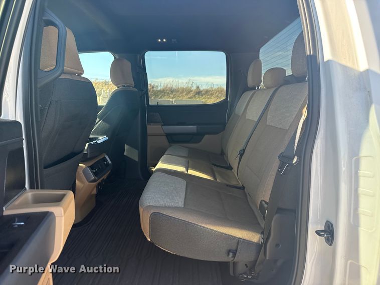 image for item DJ7986 2022 Ford F150 SuperCrew pickup truck