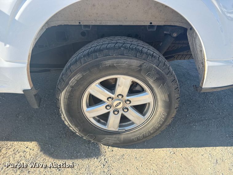 image for item DJ7986 2022 Ford F150 SuperCrew pickup truck