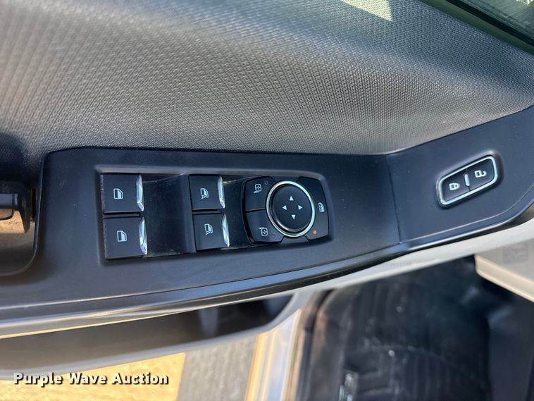 image for item DJ7987 2021 Ford F150 SuperCrew pickup truck