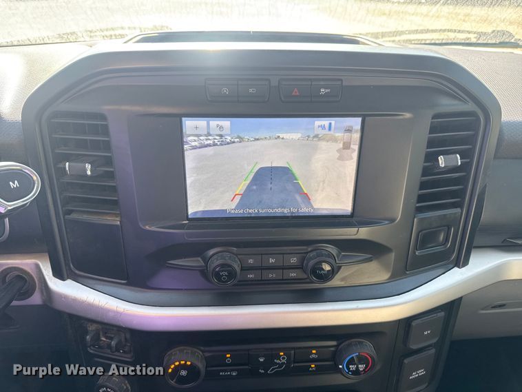 image for item DJ7987 2021 Ford F150 SuperCrew pickup truck