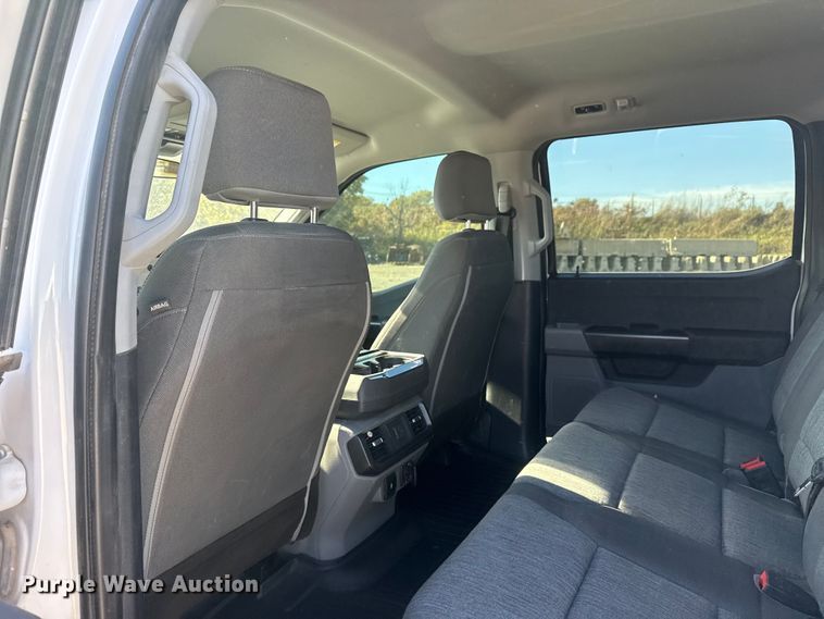 image for item DJ7987 2021 Ford F150 SuperCrew pickup truck