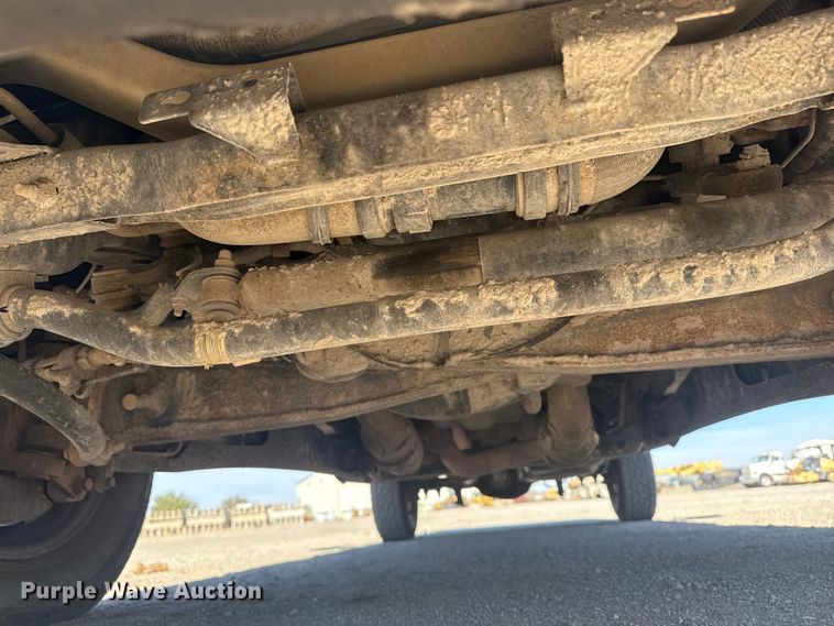 image for item DJ7988 2017 Ford F-250 SuperCab pickup truck