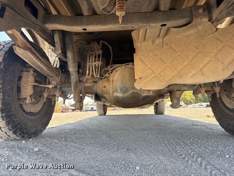 image for item DJ7988 2017 Ford F-250 SuperCab pickup truck