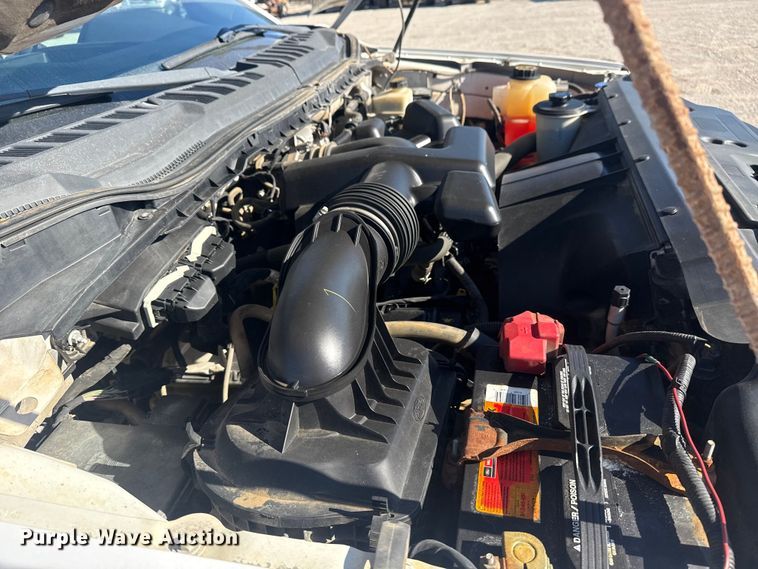 image for item DJ7988 2017 Ford F-250 SuperCab pickup truck