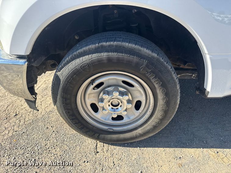 image for item DJ7988 2017 Ford F-250 SuperCab pickup truck