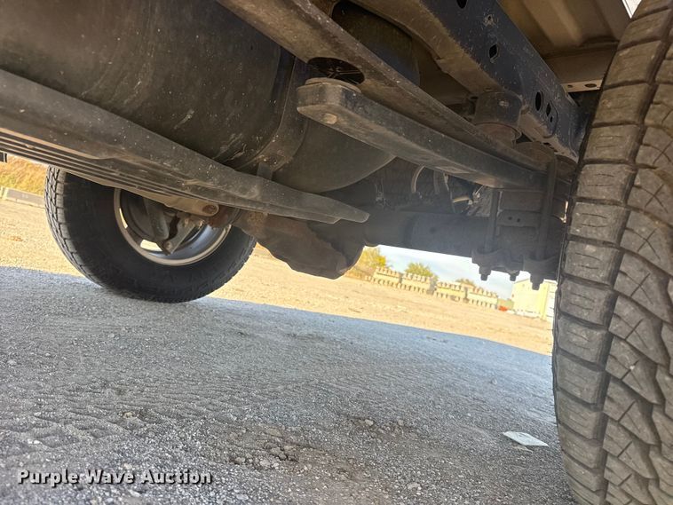 image for item DJ7989 2021 Ford F-150 SuperCrew pickup truck