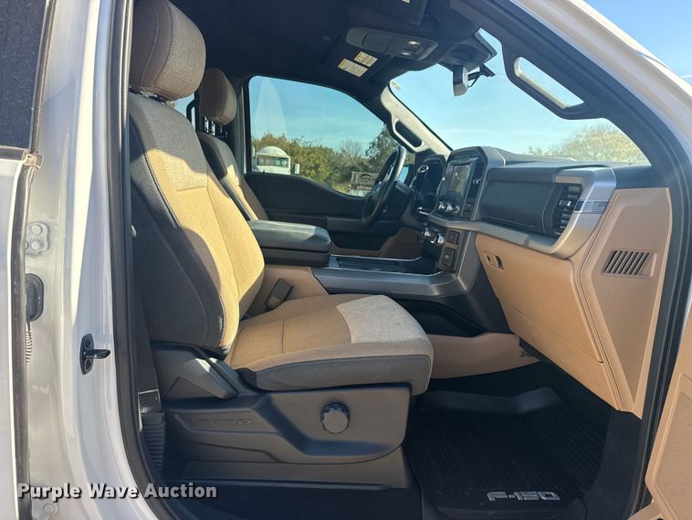 image for item DJ7989 2021 Ford F-150 SuperCrew pickup truck