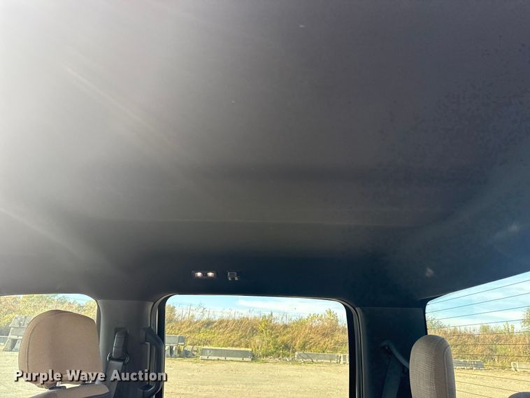 image for item DJ7989 2021 Ford F-150 SuperCrew pickup truck